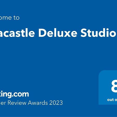 Seacastle Deluxe Studio Бухта Монтего Экстерьер фото